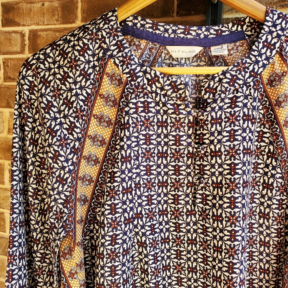 EUC Anthropologie Scroll Print Top XS
